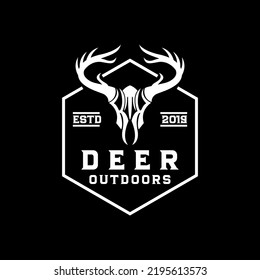 Deer skull vintage logo outdoor adventure design template vector illustration