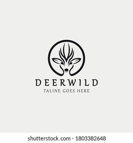 Plantilla de diseño de logotipo de ciervo silvestre. Ilustración del vector