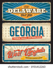 Delaware, Georgia y Virginia Occidental son estados de placas de metal antiguas. Regiones de los Estados Unidos de América rayadas por señales de carreteras, placas oxidadas o señales retro con estrellas y rayas, vectores de tipografía vintage