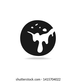 Delicious dessert logo design. Vector image.