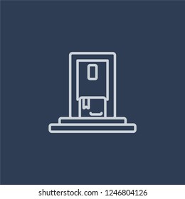 delivery to the door icon. delivery to the door linear design concept from Delivery and logistic collection. Simple element vector illustration on dark blue background.