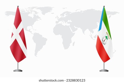 Banderas de Dinamarca y Guinea Ecuatorial para una reunión oficial en el fondo del mapa mundial.