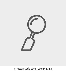 Dentalspiegel Icon dünne Linie für Web und mobile, moderne minimalistische flache Design. Vektorgrafik, dunkelgraues Symbol auf hellgrauem Hintergrund.