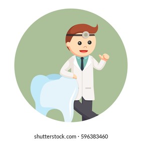 dentist standing beside big tooth in circle background