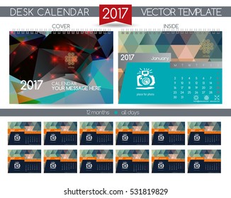 Design Desk Calendar 2017.