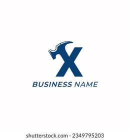 logotipo de diseño combinar letra X y martillo