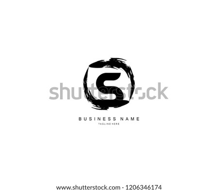Design S Letter Rounded Stroke Grunge Monogram Logo
