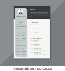 Design Template Resume / Cv, A Combination Of Black And White Looks Elegant - Vector