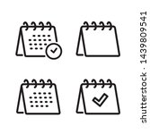 Desk calendar icon. Line style - stock vector.