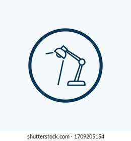 icono de la lámpara de escritorio aislado en fondo blanco de la colección de oficinas. Icono de lámpara de escritorio moderno símbolo de lámpara de escritorio moderno para logotipo, web, aplicación