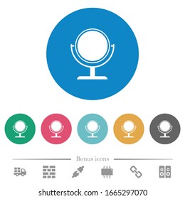 Iconos blancos planos de escritorio en fondos de color redondo. 6 iconos de bonificación incluidos.