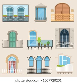 Disponen de un balcón detallado de diferentes estilos. Balcon forjado clásico, moderno y decorativo. Elementos de construcción de arquitectura aislada, vectores de caricatura planos
