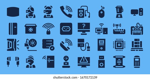 conjunto de iconos de dispositivo. 32 iconos de dispositivo rellenos. Pantalla incluida, refrigerador, impresora 3d, auriculares, centro de llamadas, Frigorífico, impresión 3d, señal Wifi, servidor, llamada, zócalo, iconos de teléfono
