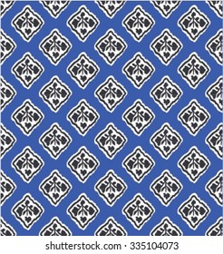 diamon shape ikat pattern