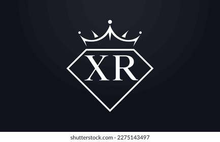 Vector de corona de diamante. Logotipo de reina de lujo para vectores de joyería con letras