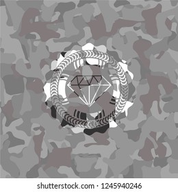 diamond icon on grey camo pattern
