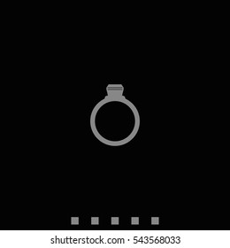 Diamond ring icon.