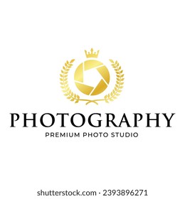 Diaphragm camera logo design. Camera logo template, vector logo for photographer