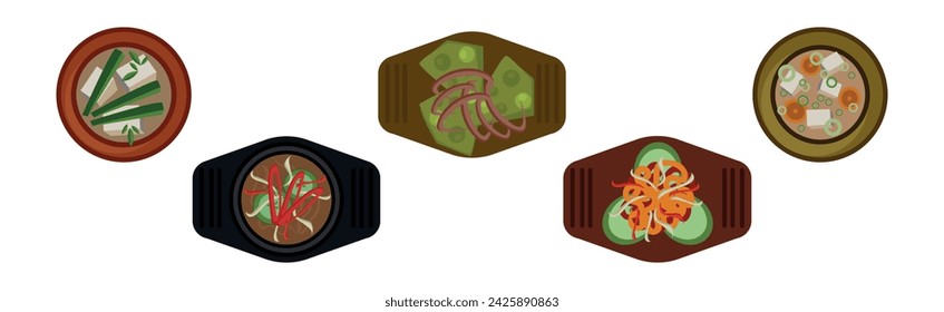 Diferentes alimentos servidos en el plato Vector plano Set