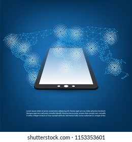 Conexiones de red digital, fondo de tecnología - Concepto de diseño de computación en nube con Tablet PC y Mapa Mundial