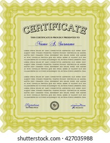 Diploma. Borde, marco. Excelente diseño. Con fondo. Color amarillo.