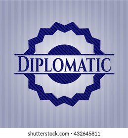 Insignia diplomática con antecedentes privados