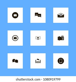 Discussion icons set. round speech bubbles, valentine card, speech bubbles and message