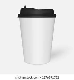 Disposable to go white paper coffee cup with black plastic lid, mock-up. Travel mug for hot and cold drinks, mockup. Vector template.