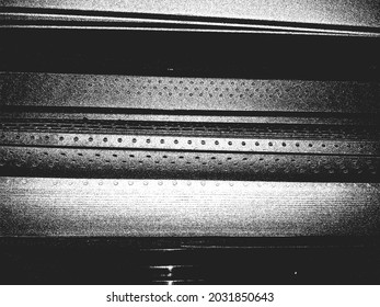 Distress Metallplatte Vektorstruktur. EPS8-Illustration. Schwarz-weißer brüchiger Hintergrund.
