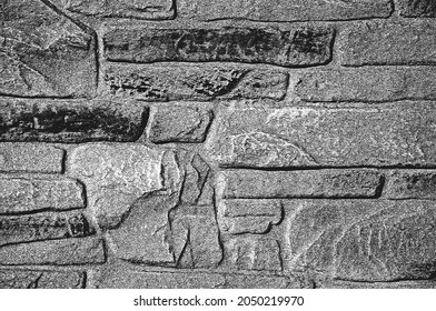 Beunruhigen Sie alte Ziegelwand. Schwarz-weißer brüchiger Hintergrund. EPS8 Vektorgrafik.