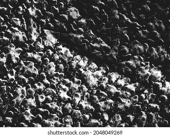 Verzweifeln Sie alte rissene Beton-Vektorstruktur. EPS8-Illustration. Schwarz-weißer brüchiger Hintergrund. Stein, Asphalt, Gips, Marmor.