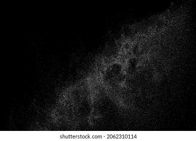 Textura de grano blanco angustiada. El polvo sobrante texturado. Partículas de ruido de grano. Envase con efectos de nieve. Fondo negro rayado. Ilustración del vector, EPS 10.  