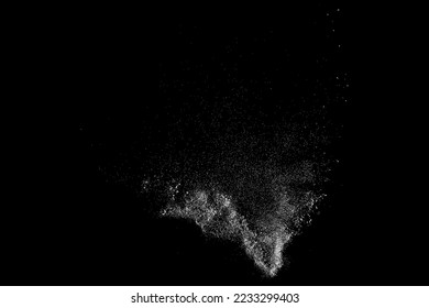 Textura de grano blanco angustiada. El polvo sobrante texturado. Partículas de ruido de grano. Envase con efectos de nieve. Fondo negro rayado. Ilustración del vector, EPS 10.  