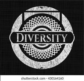 Diversity-Kreide-Emblem auf einer Tafel