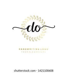 DO initial signature logo. handwriting logo template vector,