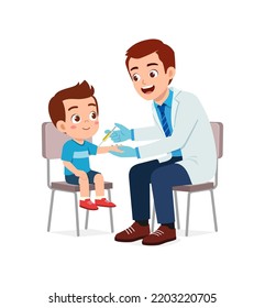 doctor do examine to little kid to check the illness