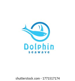 Delfín en el mar con vector de diseño de logotipo plano