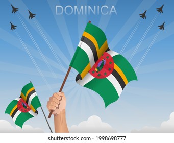 Banderas dominicanas flaqueando bajo el cielo azul