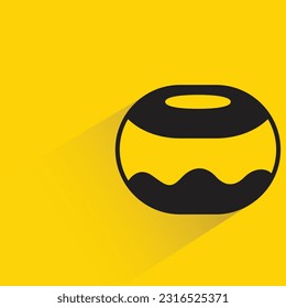 sin sombra sobre fondo amarillo