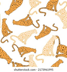 Doodle cheetah seamless pattern. Hand drawn cute leopard endless wallpaper. Wild animals background. Design for fabric, textile, wrapping, illustration