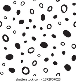 Doodle dots seamless pattern. Hand drawn circles background. Monochrome texture.