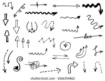 Juego de flechas vectoriales dibujadas a mano con garabatos