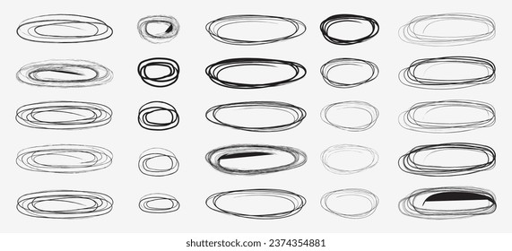 Ovalado de doodle. Ovalos dibujados a mano y círculos establecidos. Elipse dibujada a mano, marco redondeado de grunge y conjunto de iconos aislados de doodle en círculos. Elipses en estilo doodle. Conjunto de ilustraciones vectoriales.