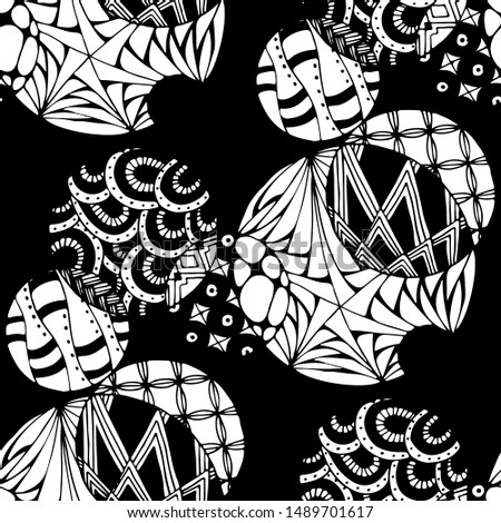 Doodled Circles. Seamless Background with Ornate Elements for Underwear Wallpaper Tablecloth. Black and White Vector Rapport in Modern Colors. Colorful Christmas Decoration. Seamless Doodled Circles.