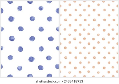 GEPUNKTETES NAHTLOSES WASSERFARBEN-VEKTORMUSTER. Blaue und hellbraune Punkte auf weißem Hintergrund. Einfache unregelmäßige Endlosdruck mit handgezeichneten Polka Dots. Geometrisches Muster mit Flecken, perfekt für Stoff.