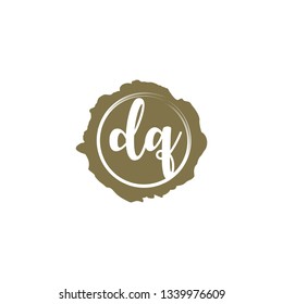 DQ  Initial Handwriting logo template vector