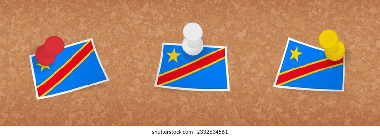 Bandera de la República Democrática del Congo clavada en una pizarra de corcho, tres versiones de la bandera de la República Democrática del Congo. Pantalones vectores y conjunto de indicadores.