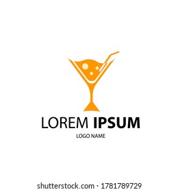 plantilla del logotipo del concepto de bebida en vidrio de color naranja
