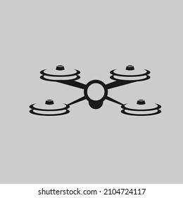 Logo de Drone con cuatro ruedas adecuadas para el logotipo de la comunidad