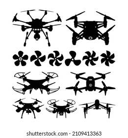 silueta voladora de drones y hélices